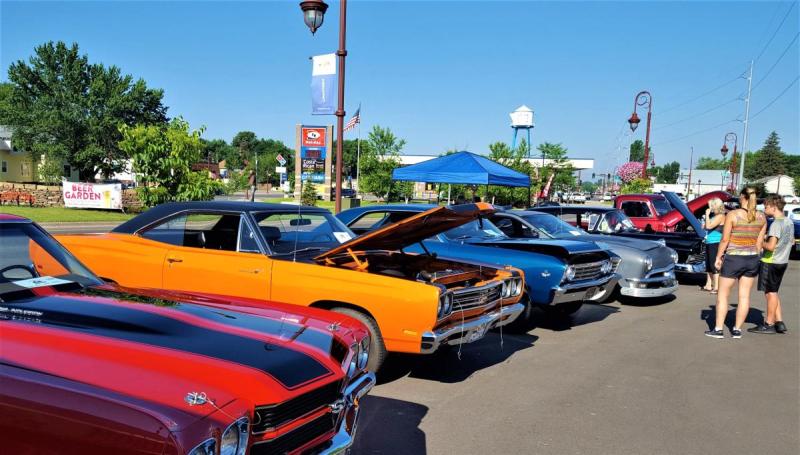 2018 KOD Car Show with Coffee Pot Water Tower