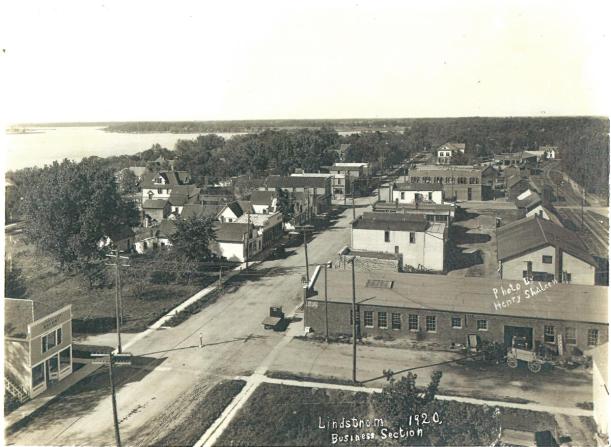 Downtown Lindstrom 1920