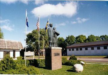 Statue of Karl Oskar and Kristina in downtown Lindstrom, MN