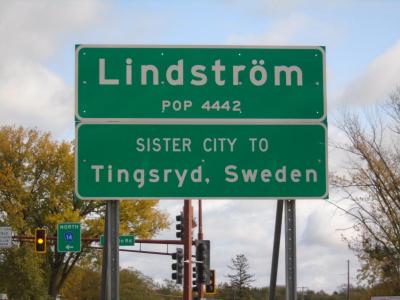 Lindstrom City &amp; Sister City Highway Signs